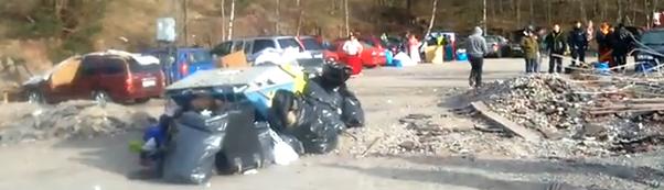 eu-migranter_kista_avhysning_av_polis-bild